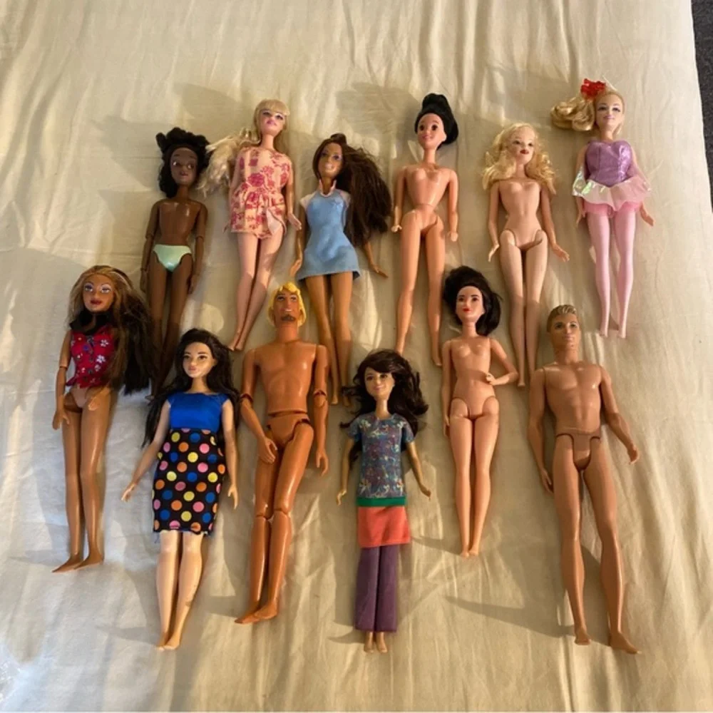 Barbie  Male‎ Dolls Lot Of 12